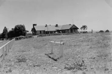 Image: Franklin Memorial Hospital, Waiuku, 1950s