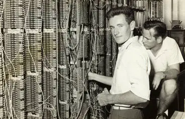 Telephone technicians, Ōtāhuhu, 1963 Image: Telephone technicians, Ōtāhuhu, 1963