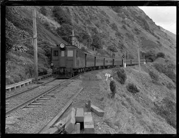 ED class electric locomotive 102, 1947 Image: ED class electric locomotive 102, 1947