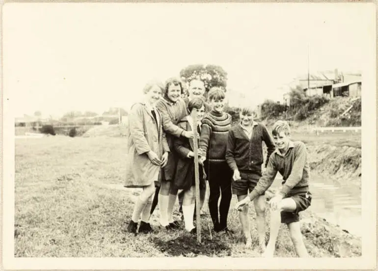 Image: Planting trees, Waiuku, 1970