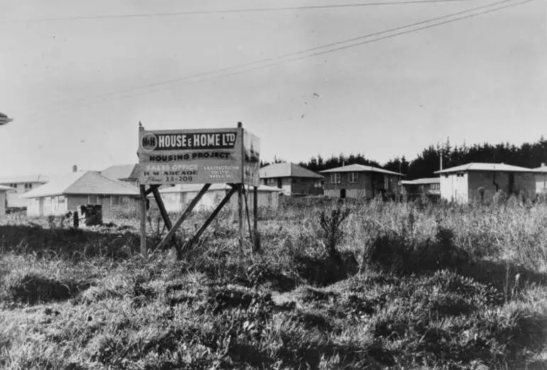 Image: Group housing project, East Tāmaki, 1961
