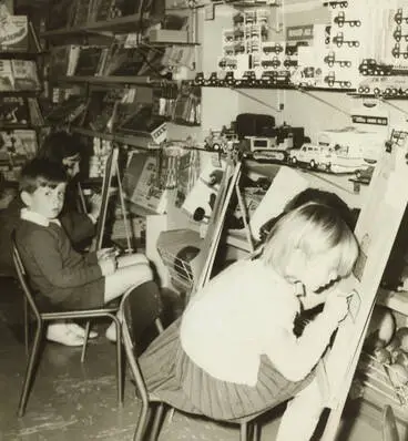 Young artists, Ōtāhuhu, 1969 Image: Young artists, Ōtāhuhu, 1969
