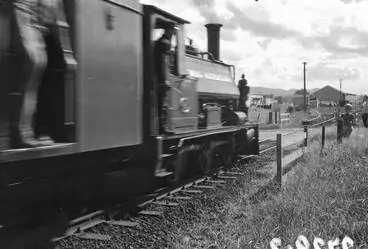 Steam train 'Meg Merrillies' at Glen Eden. Image: Steam train 'Meg Merrillies' at Glen Eden.
