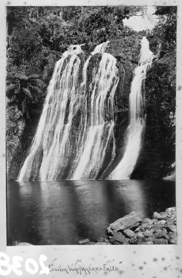 Image: Lower Waitakere Falls, Cascade Kauri Park.