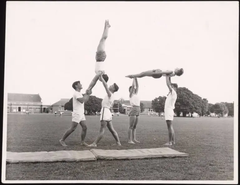 Image: Physical Education students at Auckland Teachers' College, 1961