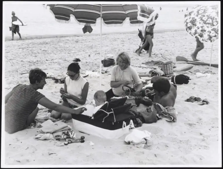 Image: Waipu Cove Beach Carnival