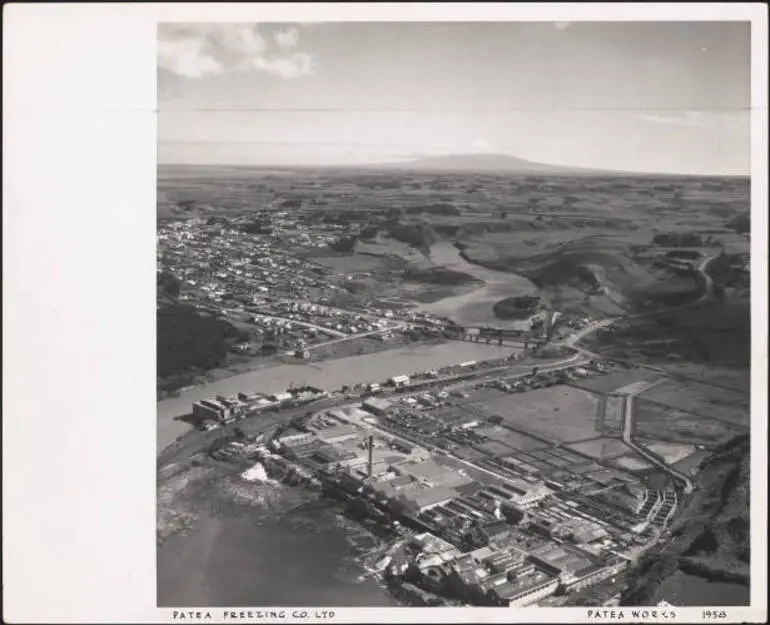 Image: Patea Freezing Works, South Taranaki, 1958