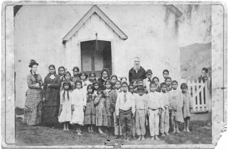 Image: Te Wairoa schoolhouse, Lake Tarawera, 1884