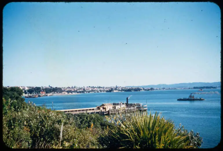 Image: Ferry from Northcote Point 1958-1959