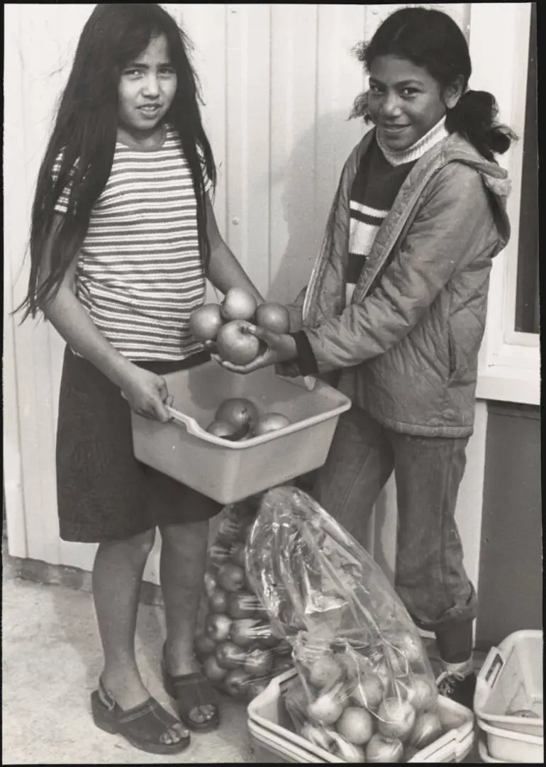 Image: An apple a day, Manurewa, 1978