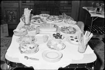 Image: 21st birthday party for David Glen, 1960