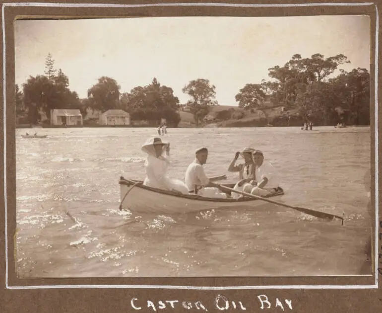 Image: Boating at Castor Bay, 1913