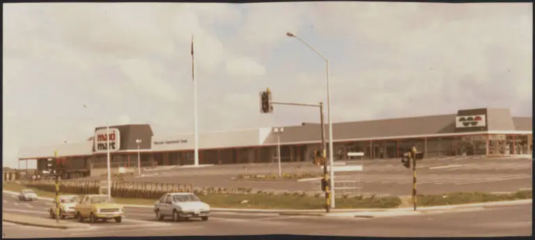 Image: Sylvia Park Maxi Mart, 1986