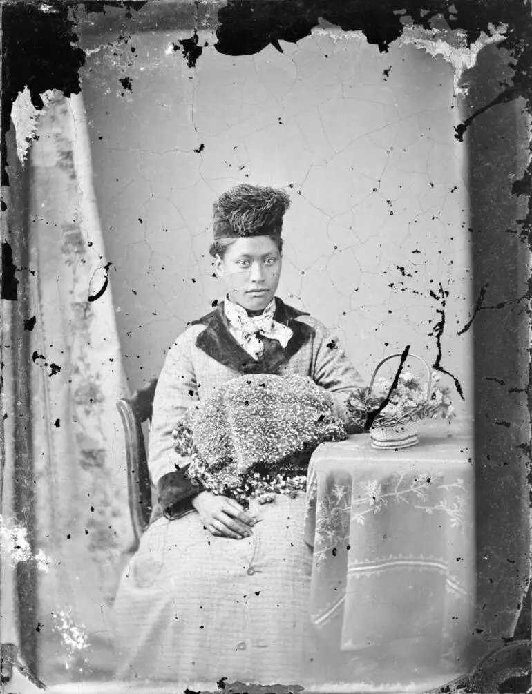 Image: Studio portrait of a young Māori woman