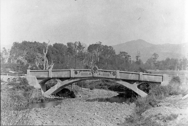 Image: ANZAC Memorial bridge, Kaiparoro