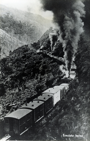Image: A train on the Rimutaka Incline : Photograph