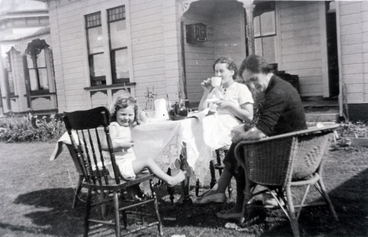 Image: Schorman family taking tea