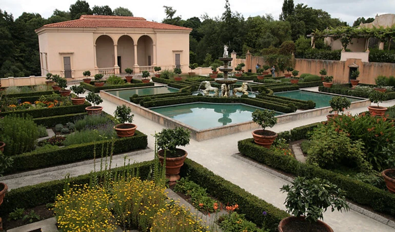 Image: Gardens in New Zealand