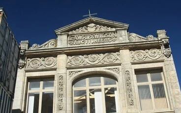 Image: Christchurch: Lawrie & Wilson Auctioneers Building (c.1910) (2)