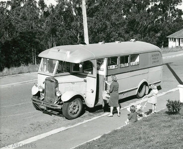 Image: Dunedin Public Library Book Bus 1960s