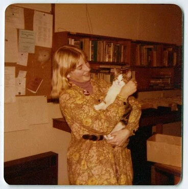 Image: New Brighton Librarian with Tiger