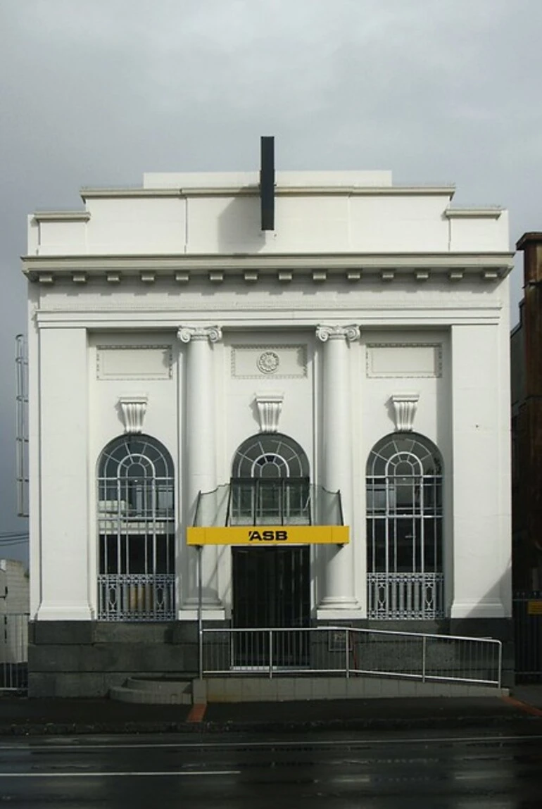 Image: Pt.Chev: ASB Bank