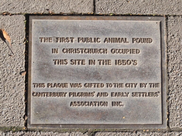 Image: Plaque in Victoria Square