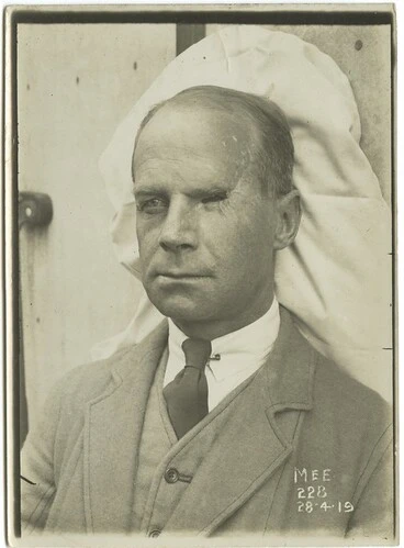 Wounded soldier Image: Wounded soldier