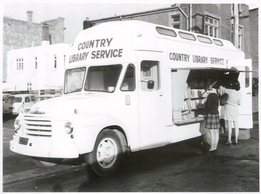 Image: Country Library Service bookvan