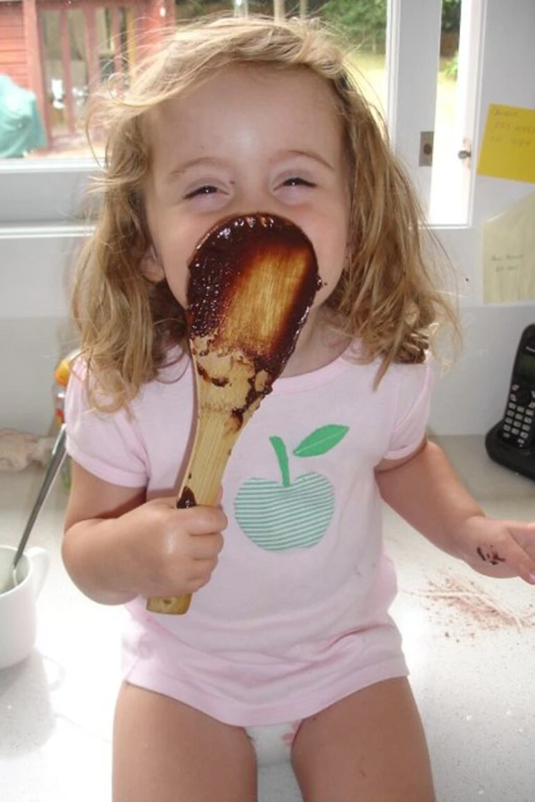 Image: The helpful Chocolate Cake baker
