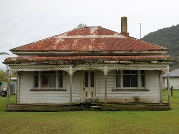 Image: Old house, Taupiri, Waikato, New Zealand
