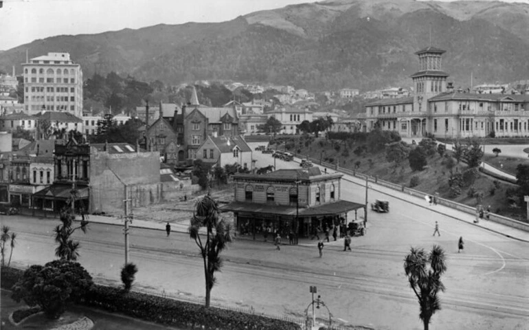 Image: Overlooking the intersection of Lambton Quay and Bowen Street, Wellington, 1929