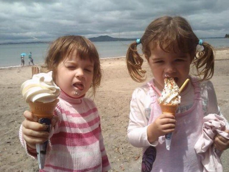 Image: Girls Ice Cream Treat