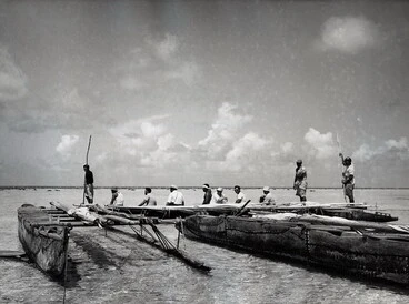 Image: Paupaus (canoes), Tokelau Islands
