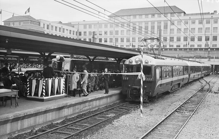 Image: Wellington Railway Station - New Train launch