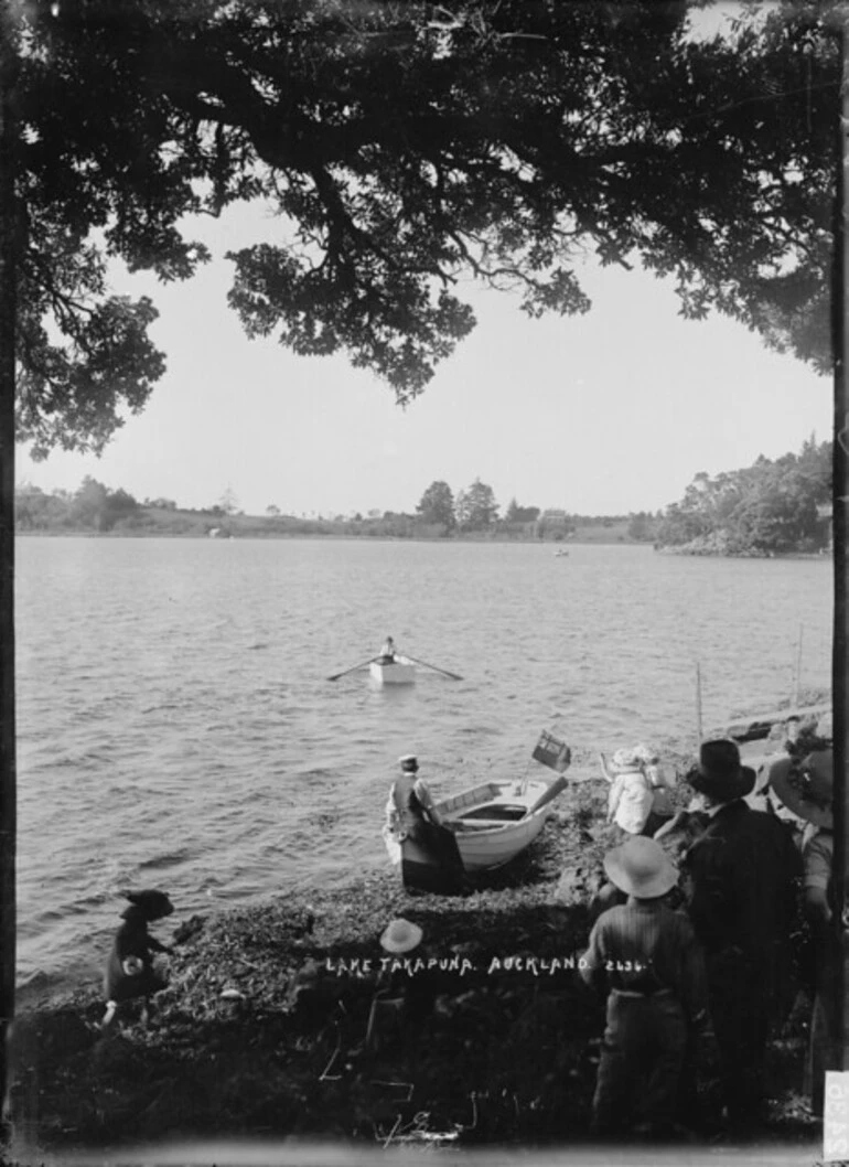 Image: Rowboats on Lake Takapuna, Takapuna