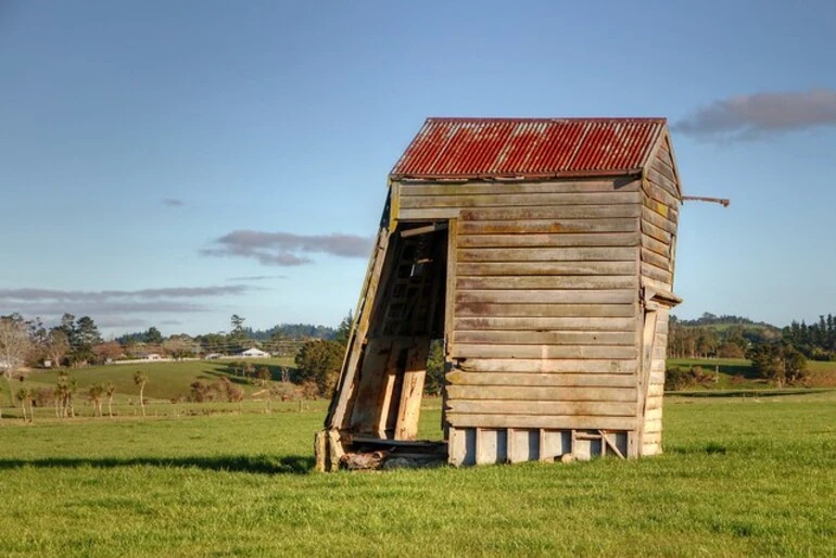 Image: Old farm building, Kaukapakapa, Kaipara Coast Highway, New Zealand