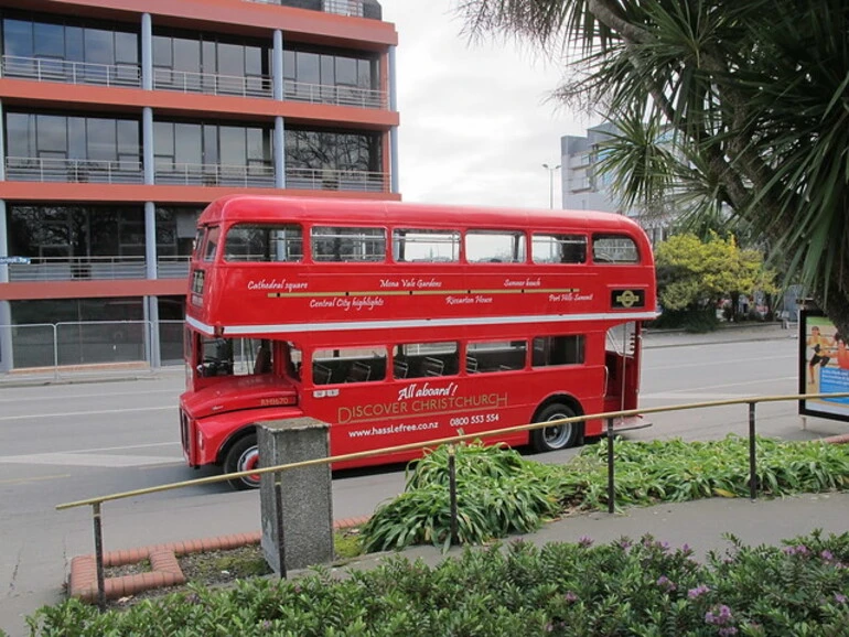 Image: Tour bus