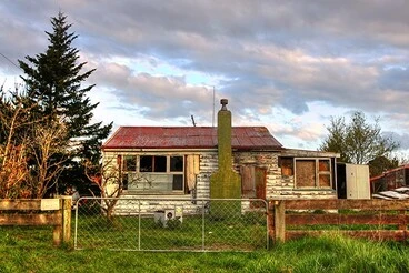 Old house, Chertsey, Canterbury, New Zealand Image: Old house, Chertsey, Canterbury, New Zealand