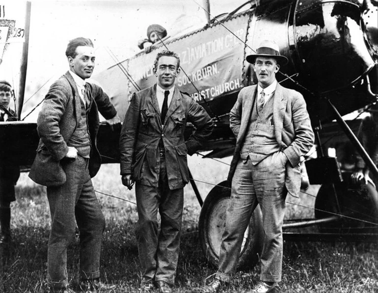 Image: Canterbury Aviation Company's airmail service, 1920s