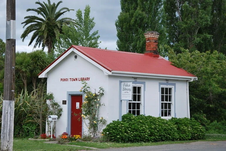 Image: Puhoi Library