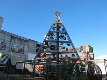 Christmas Tree Image: Christmas Tree