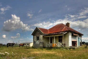 Image: Old house, Rangiriri, Waikato, New Zealand