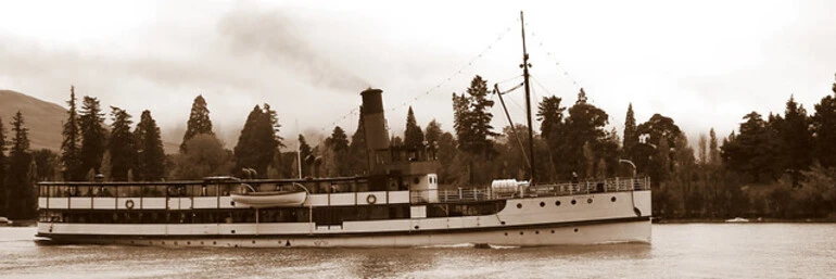 Image: Earnslaw at Queenstown