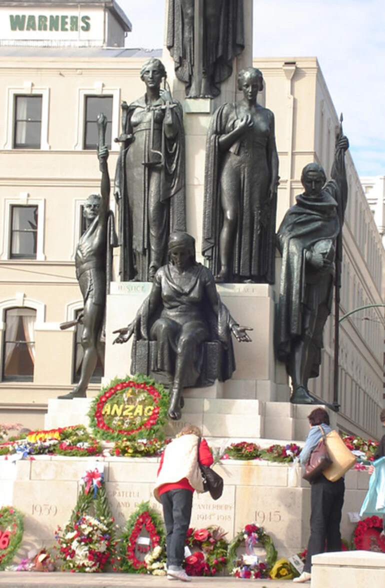 Image: Citizen's War Memorial