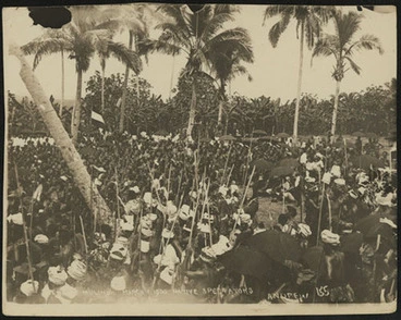 Image: S[?]en[?] at Mulin'u March 1.1900 Native Spectators