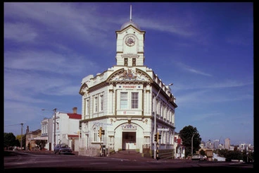 Image: Ponsonby Post Office (1912), Auckland, by John Campbell.