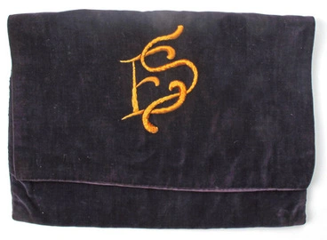 Image: bag, prayer shawl