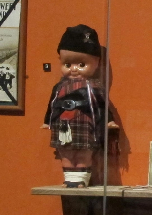 Image: doll, kewpie