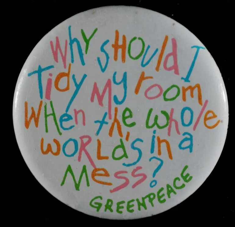 Image: Badge, 'Why should I tidy my room'